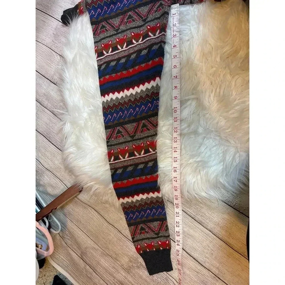 AE Ahh-mazingly Soft Aztec Fox CandyCane Lounge Pajama Pants Women's Size M - Picture 8 of 8